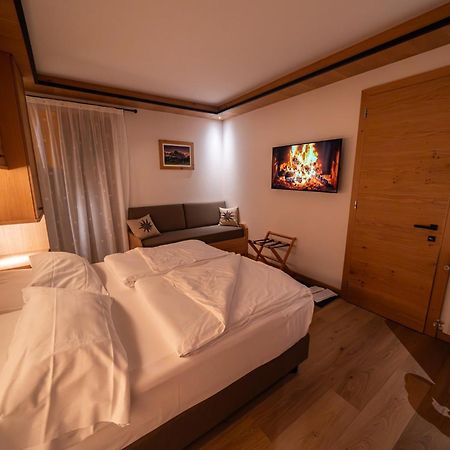 Hotel Fontana サッパーダ エクステリア 写真