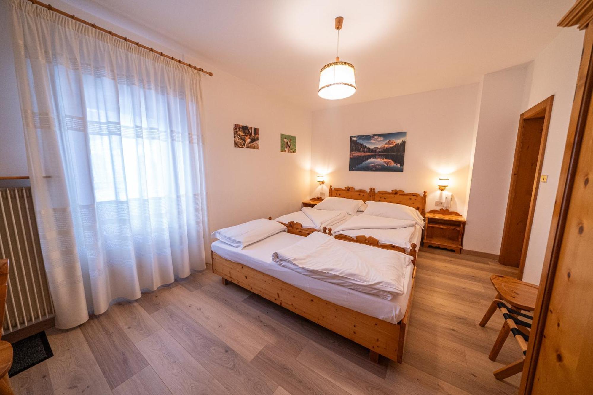 Hotel Fontana サッパーダ エクステリア 写真