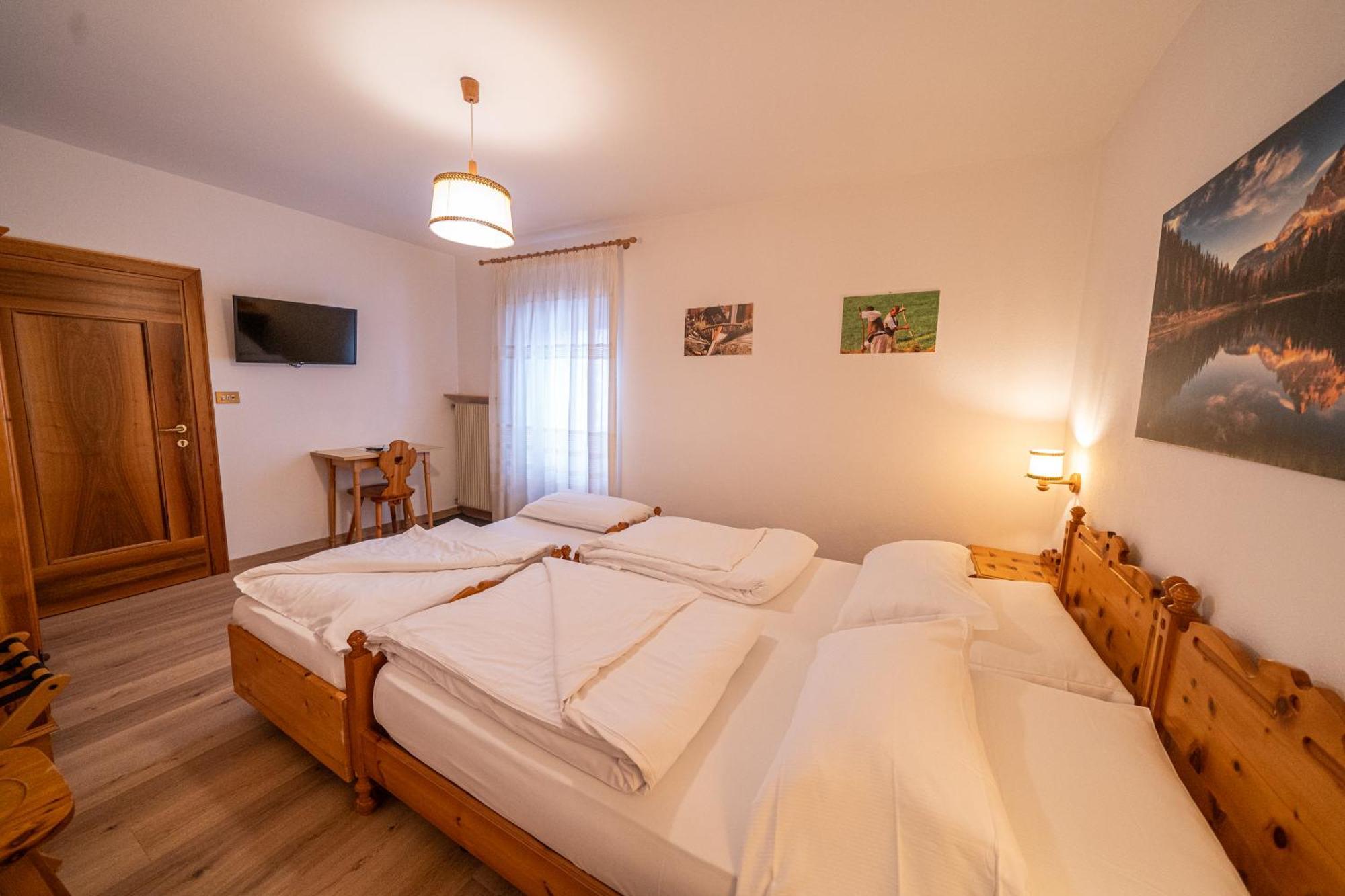 Hotel Fontana サッパーダ エクステリア 写真